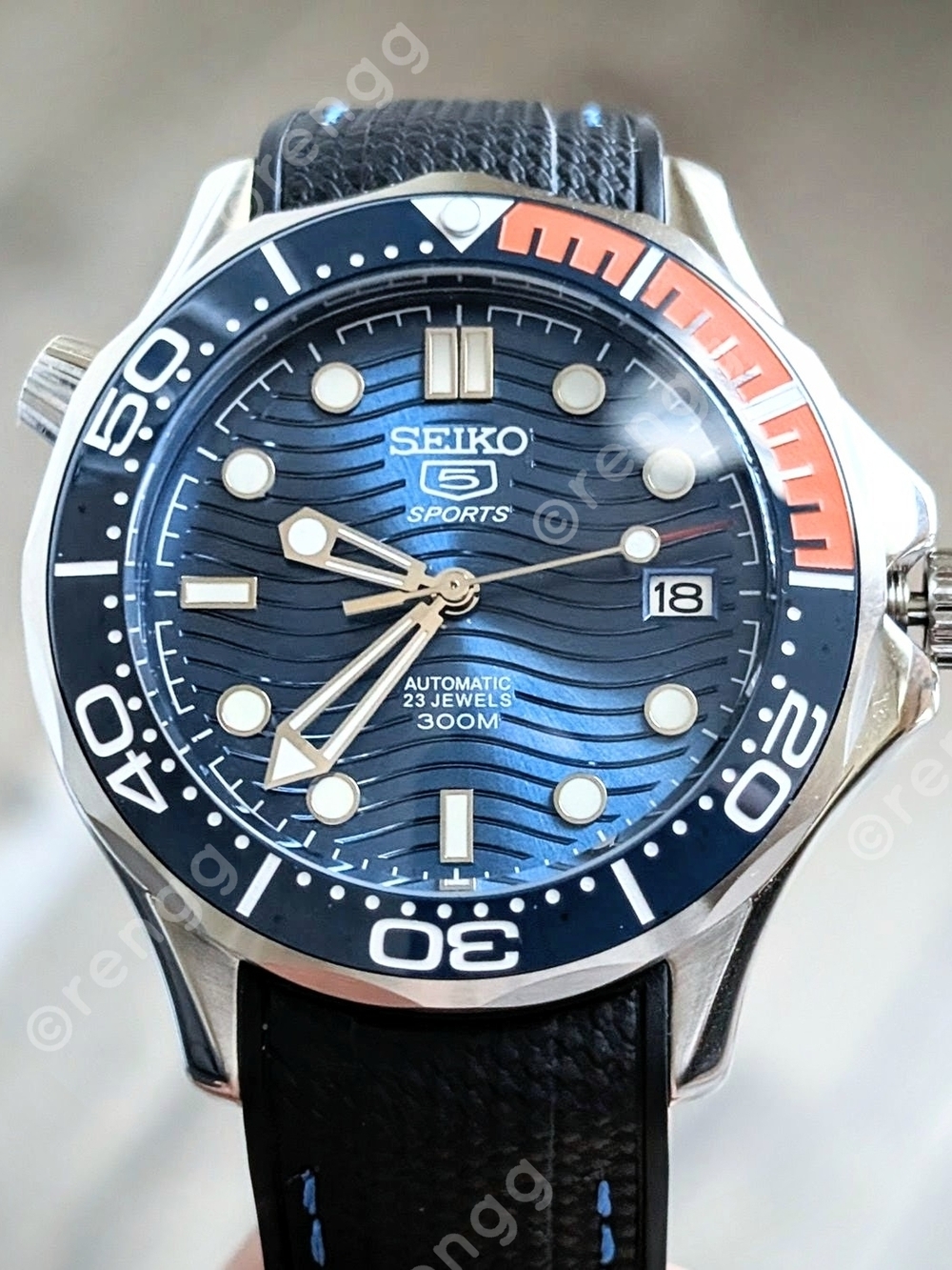Automatic Seiko Sports Blue Wave Dial Diver 41mm Watch Mod Sapphire Exhibition